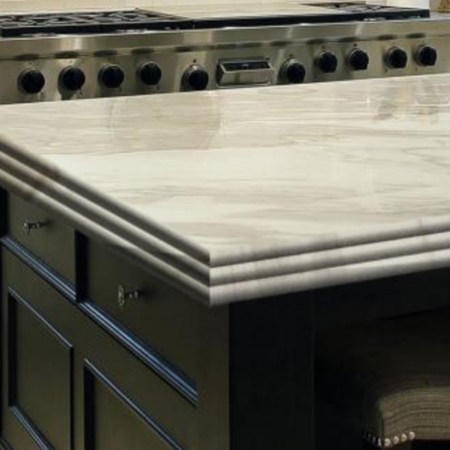 Clouse-up of a quartz countertop with a triple edge profile.