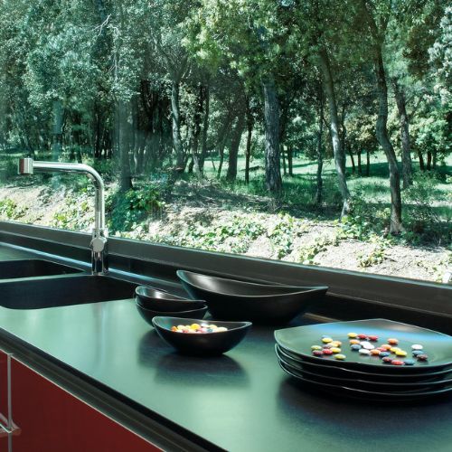 Tebas Black Quartz scene 1