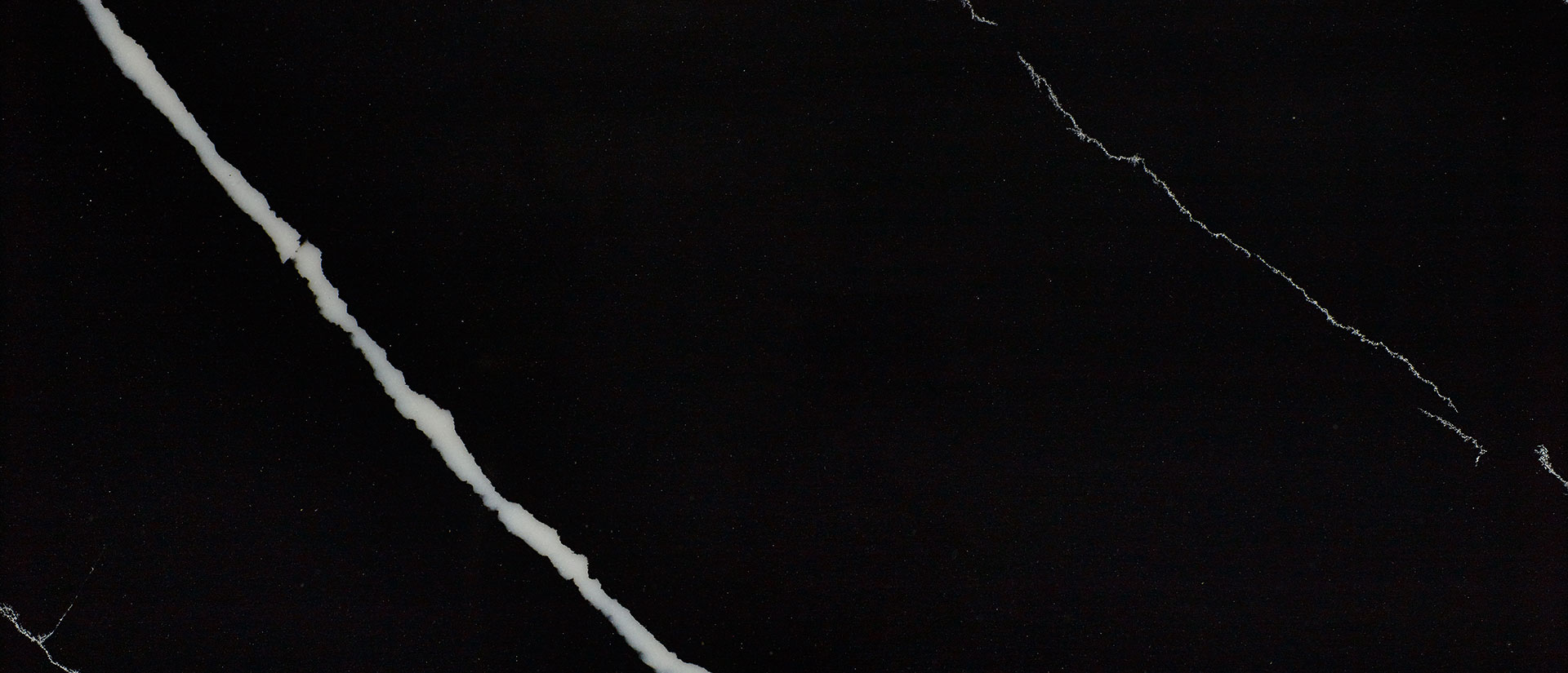 Marquina Midnight Quartz scene 2