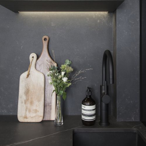 Kelya Dekton scene 1