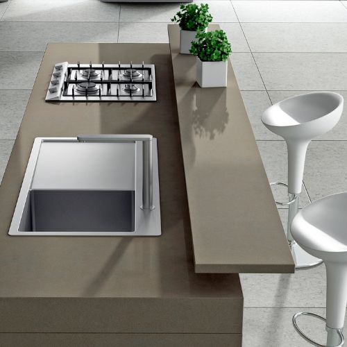 Noka Quartz scene 1