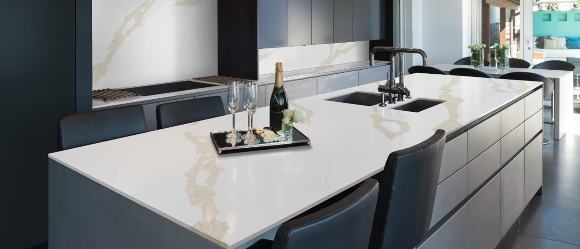 Calacatta Leon Gold Quartz scene 4