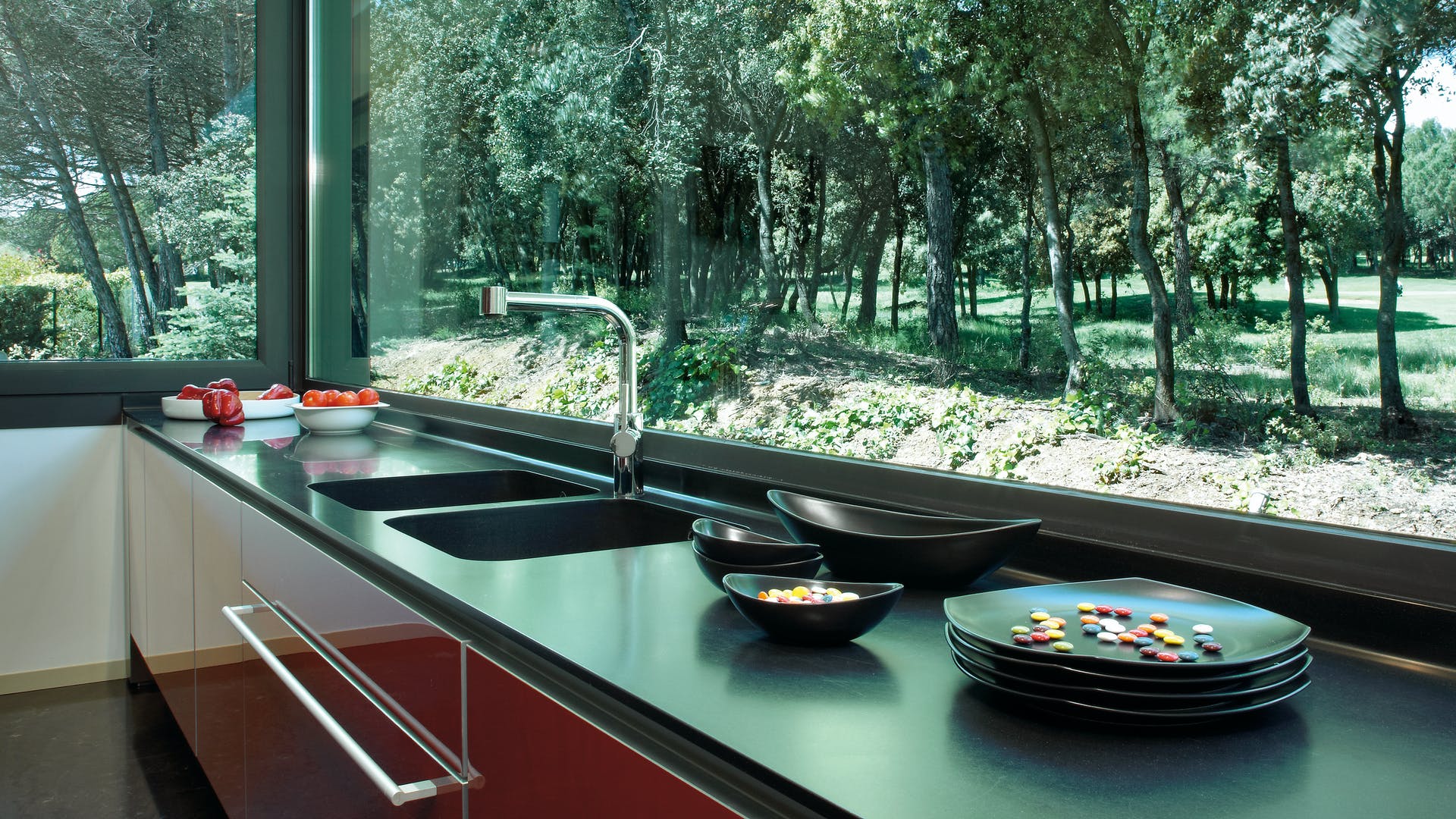Tebas Black Quartz scene 4