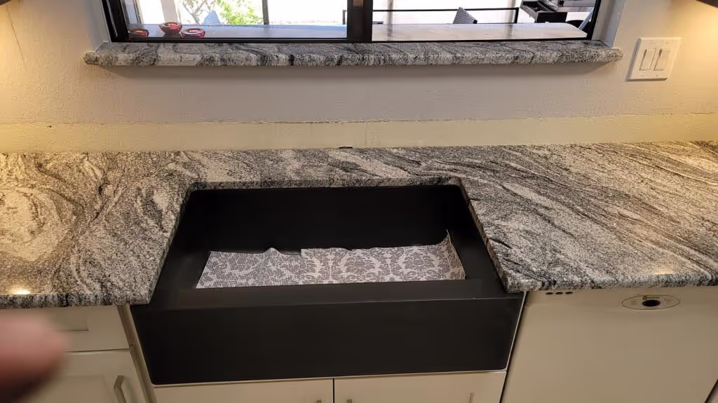 65Cb8549B60Ce62609C4D2E2 Surprise Granite Gallery 3 4 countertop sample
