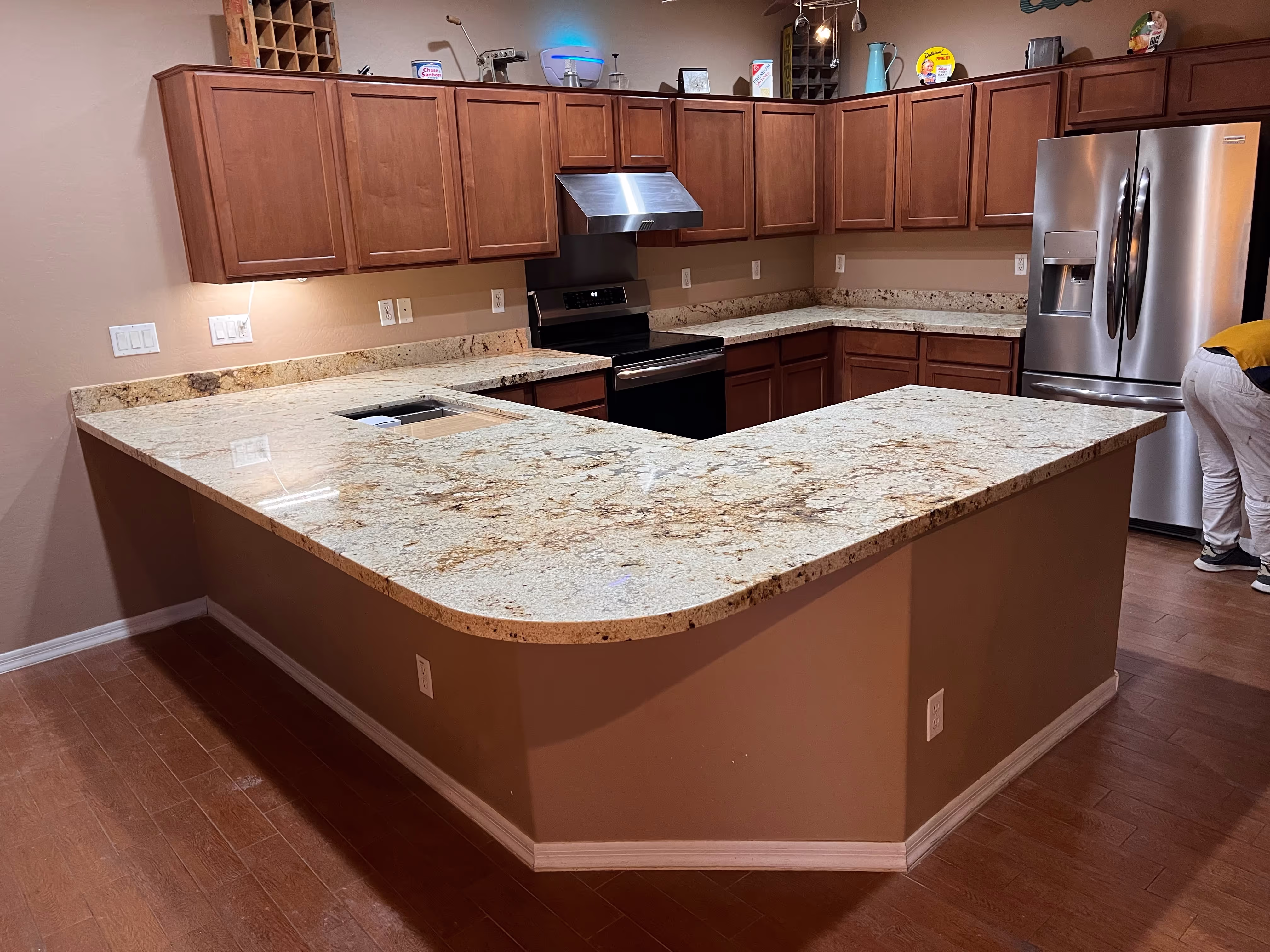 65Cc2A58Fafd434167Edbecc Surprise Granite Project Gallery Image 1 countertop sample