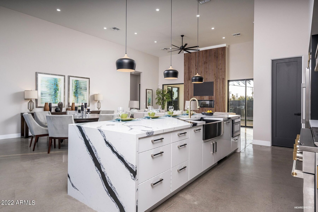 Calacatta Panda White Quartz scene 4