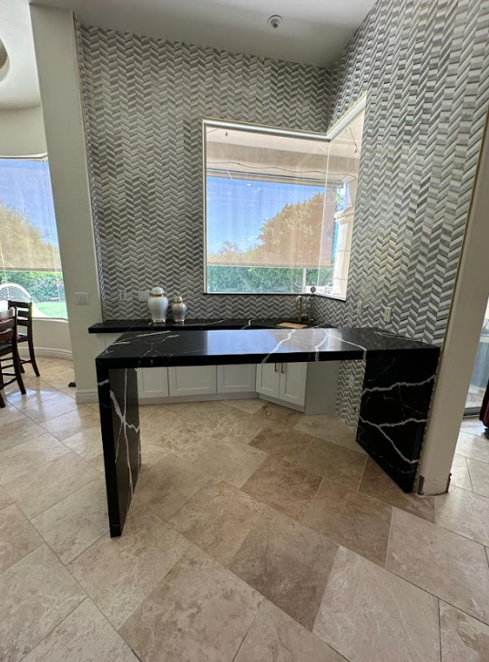 Calacatta Blanche Noir Quartz scene 4