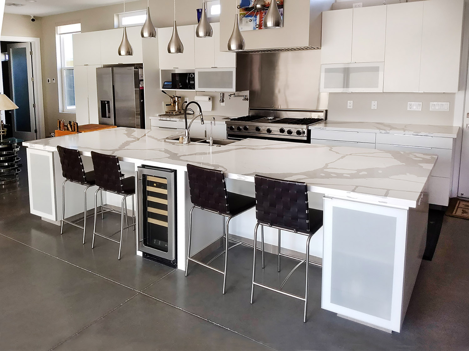 Calacatta Vento Quartz scene 3