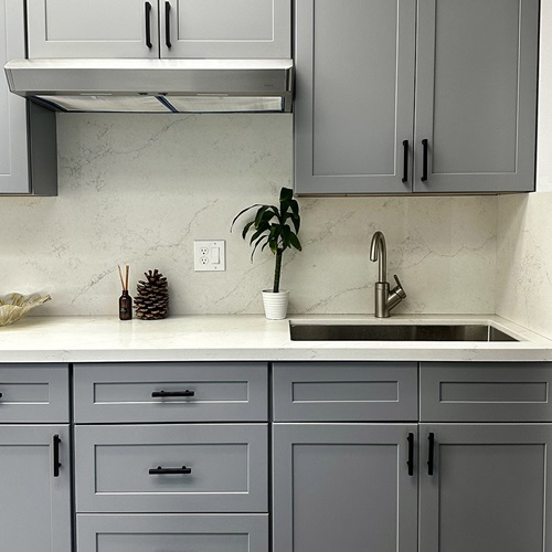 Carrara Luxor Quartz scene 1